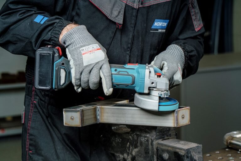 The Evolution and Impact of Battery Angle Grinders in Modern Industry