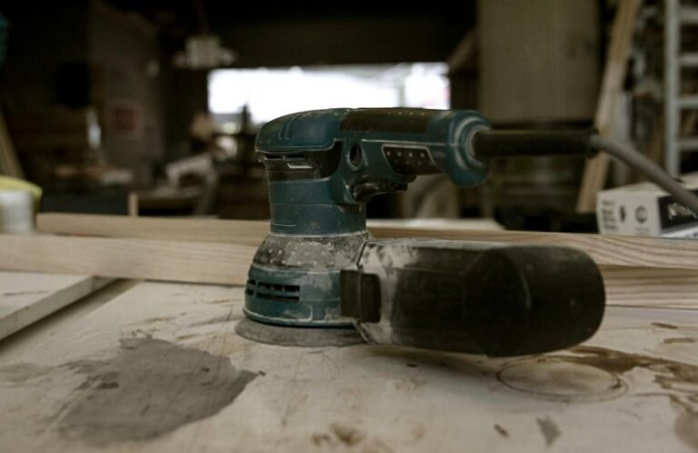 Effective Ways to Minimize Dust When Sanding